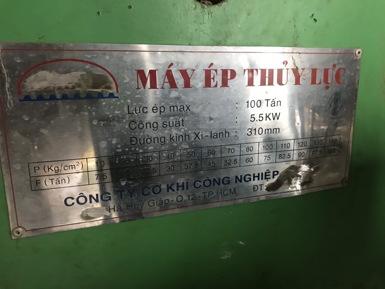 Máy ép thủy lực Việt Nam
