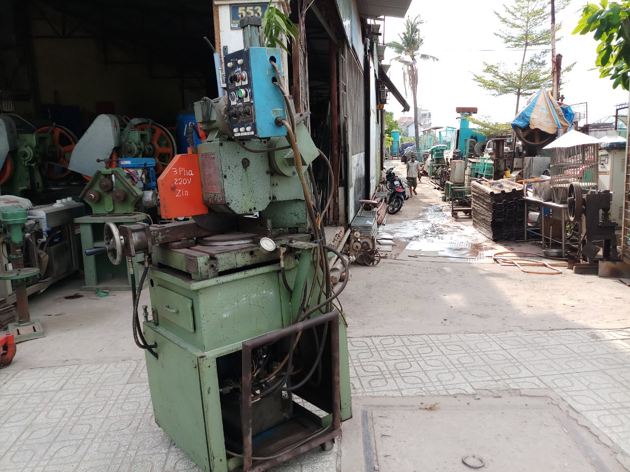 Máy cắt sắt hai tốc độ của Nhật 