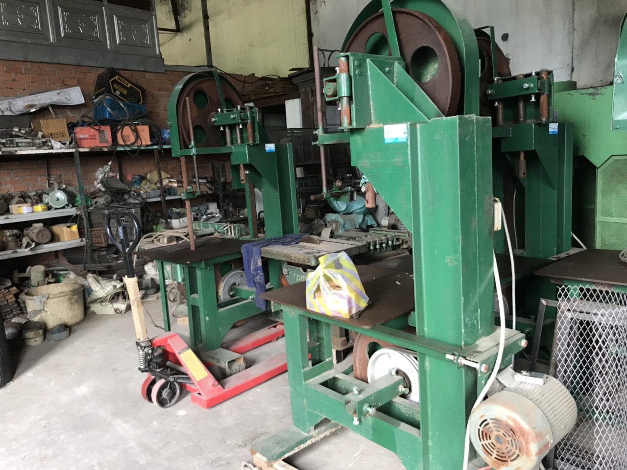 Máy cưa lọng Việt Nam loại lớn