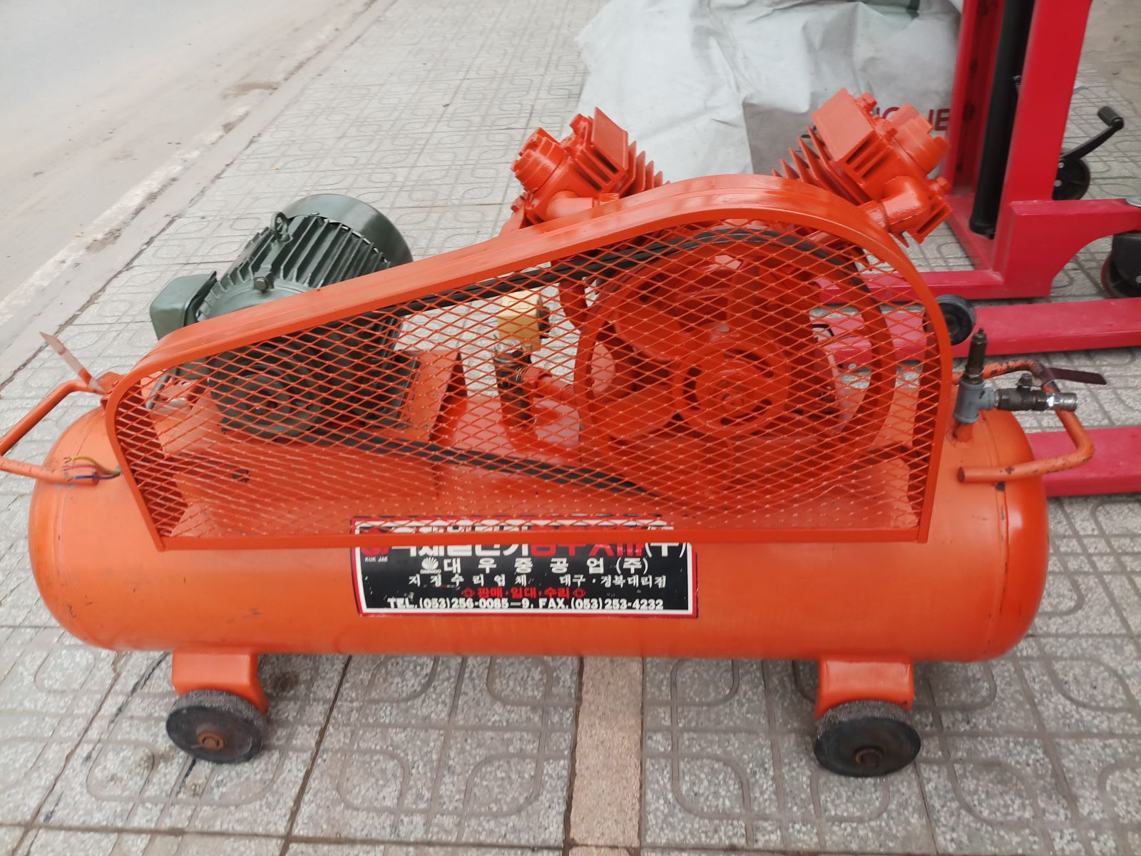 MÁY BƠM HƠI ( HÀNG BÃI )