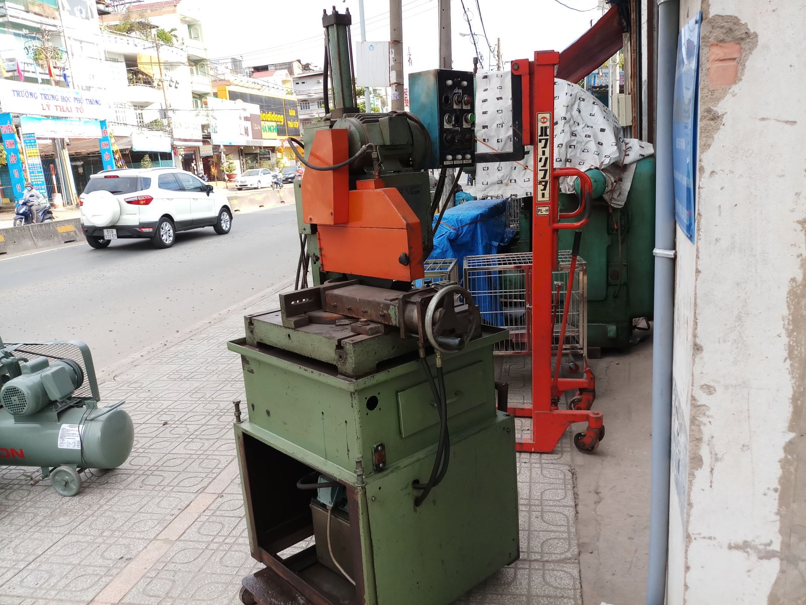 MÁY CẮT TỰ ĐỘNG 