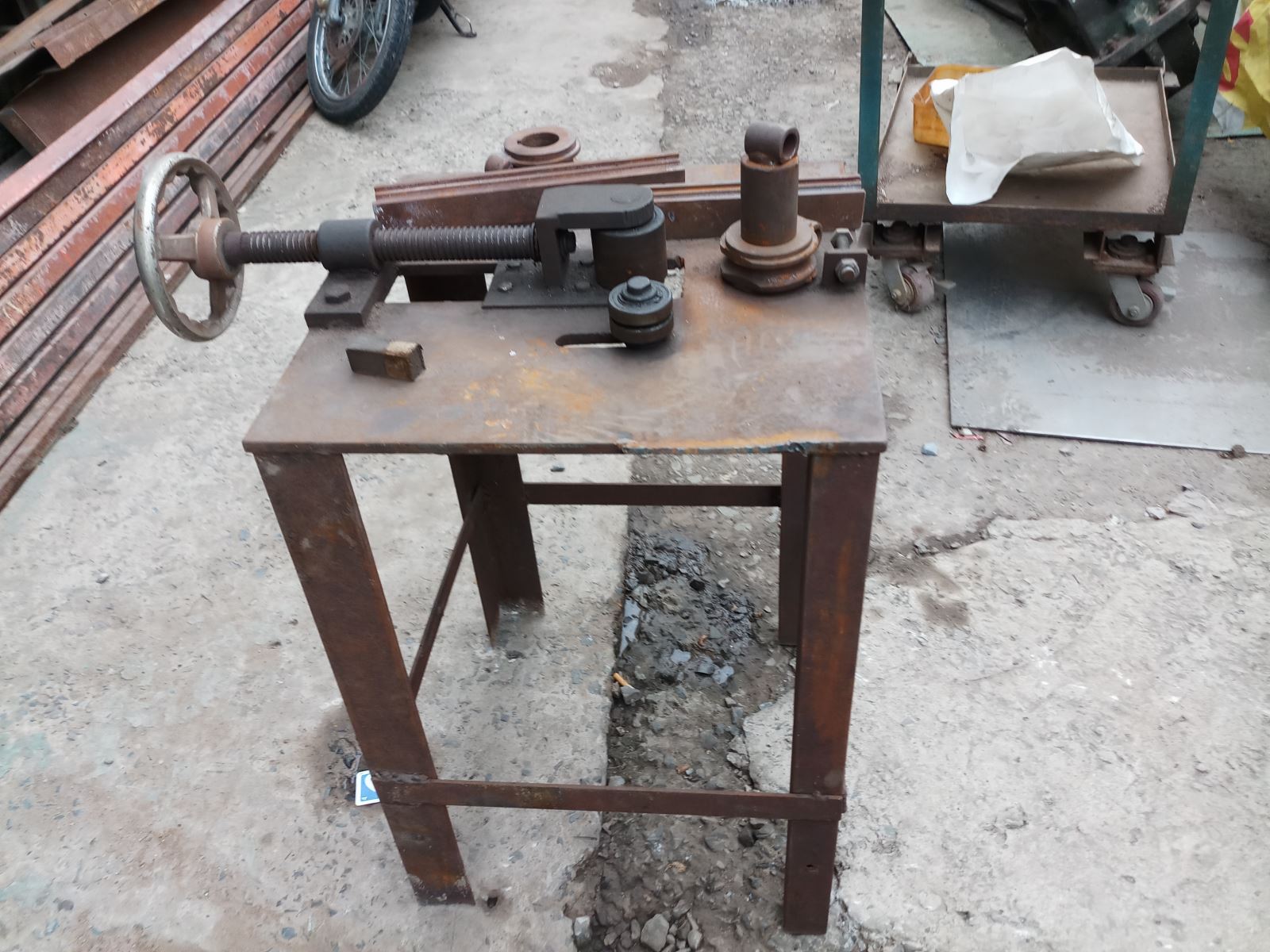 dàn uốn ống  tròn thủ công 