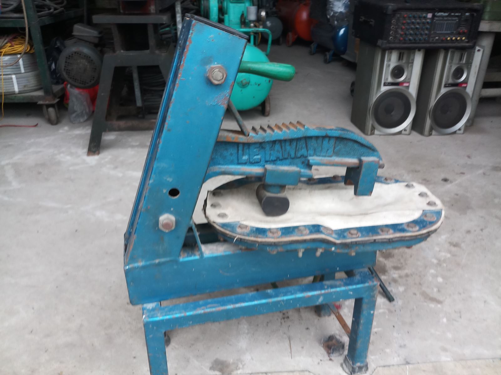 bàn ép hơi 