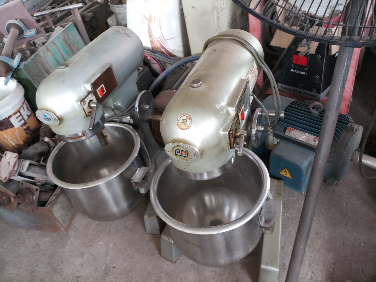 máy chộn bột 