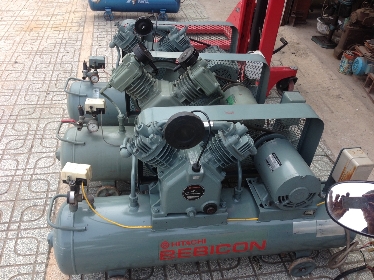 Máy nén khí Hitachi 3pha 3hp giá 10tr