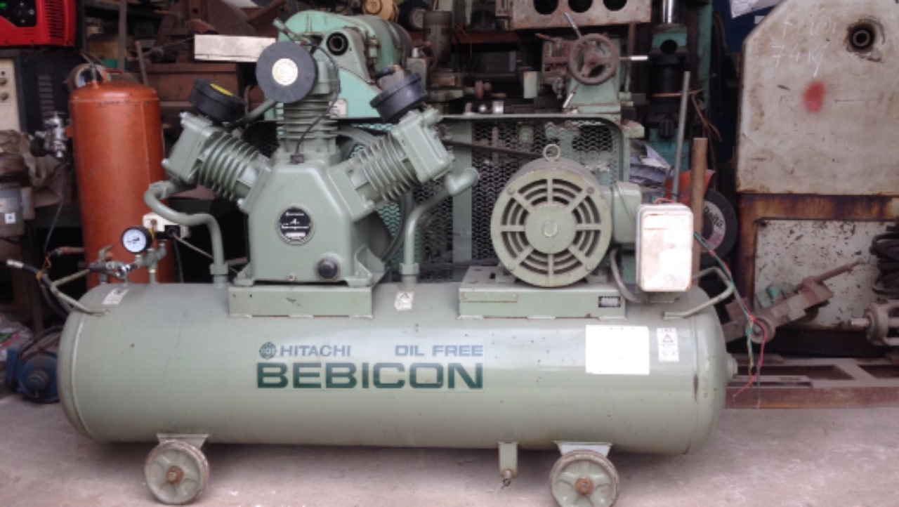Máy nén khí Hitachi 3pha 7,5hp giá 19tr