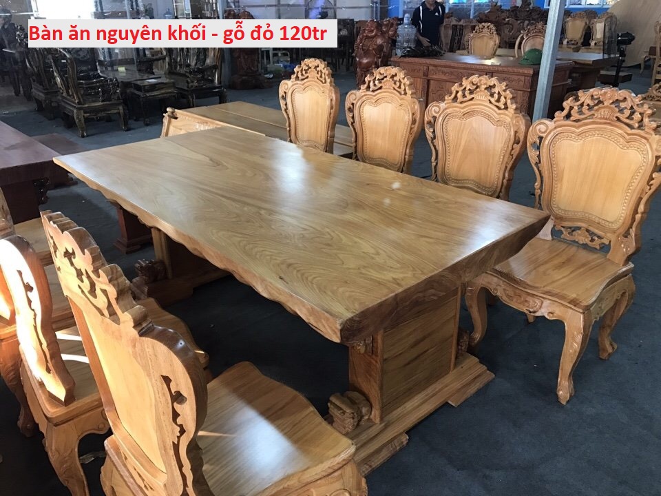 Bàn ăn nguyên khối gỗ đỏ - 120tr