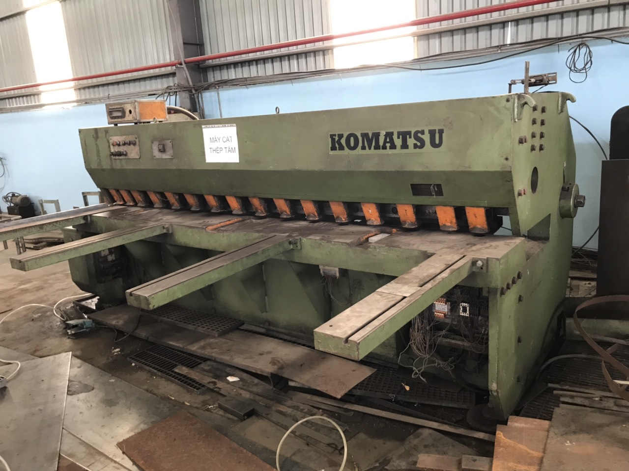 Máy chặt sắt 3m chặt tối đa 5ly