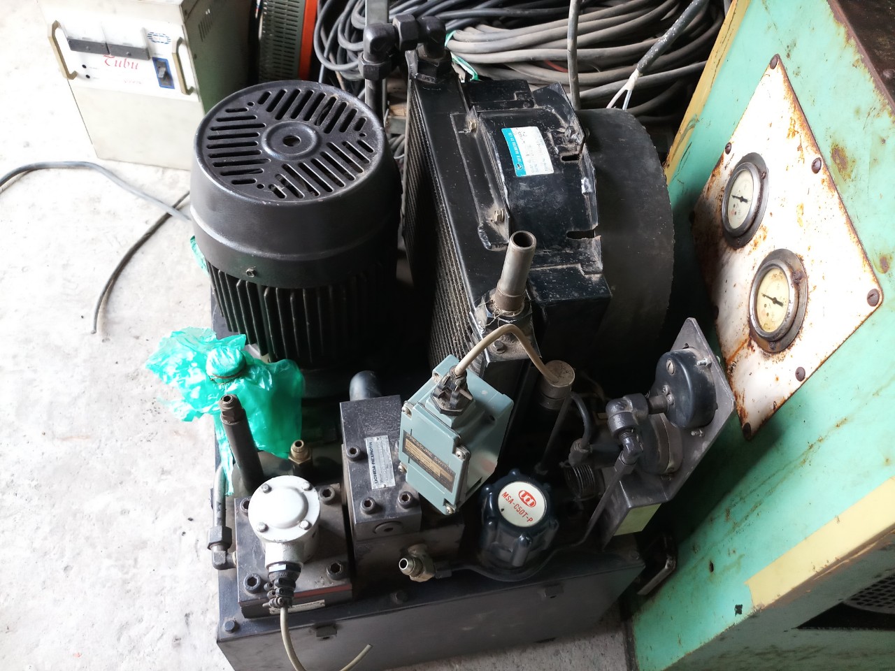 Bơm dầu thủy lực của nhật zin