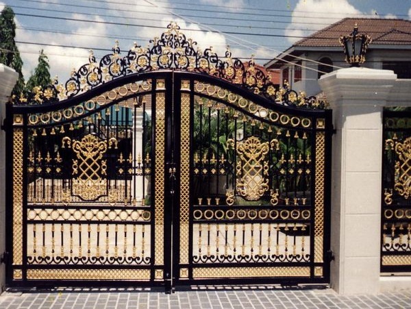 Cổng sắt mỹ nghệ
